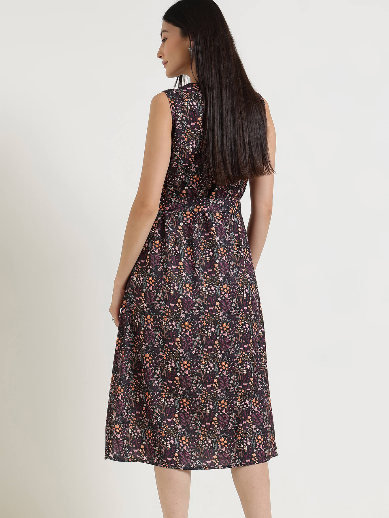 Floral A-Line Midi Dress - Black