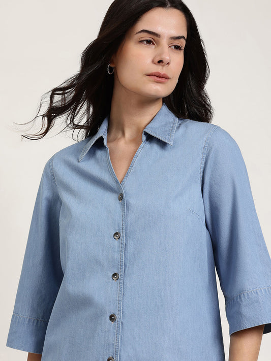 Denim V-Neck Shirt - Light Blue
