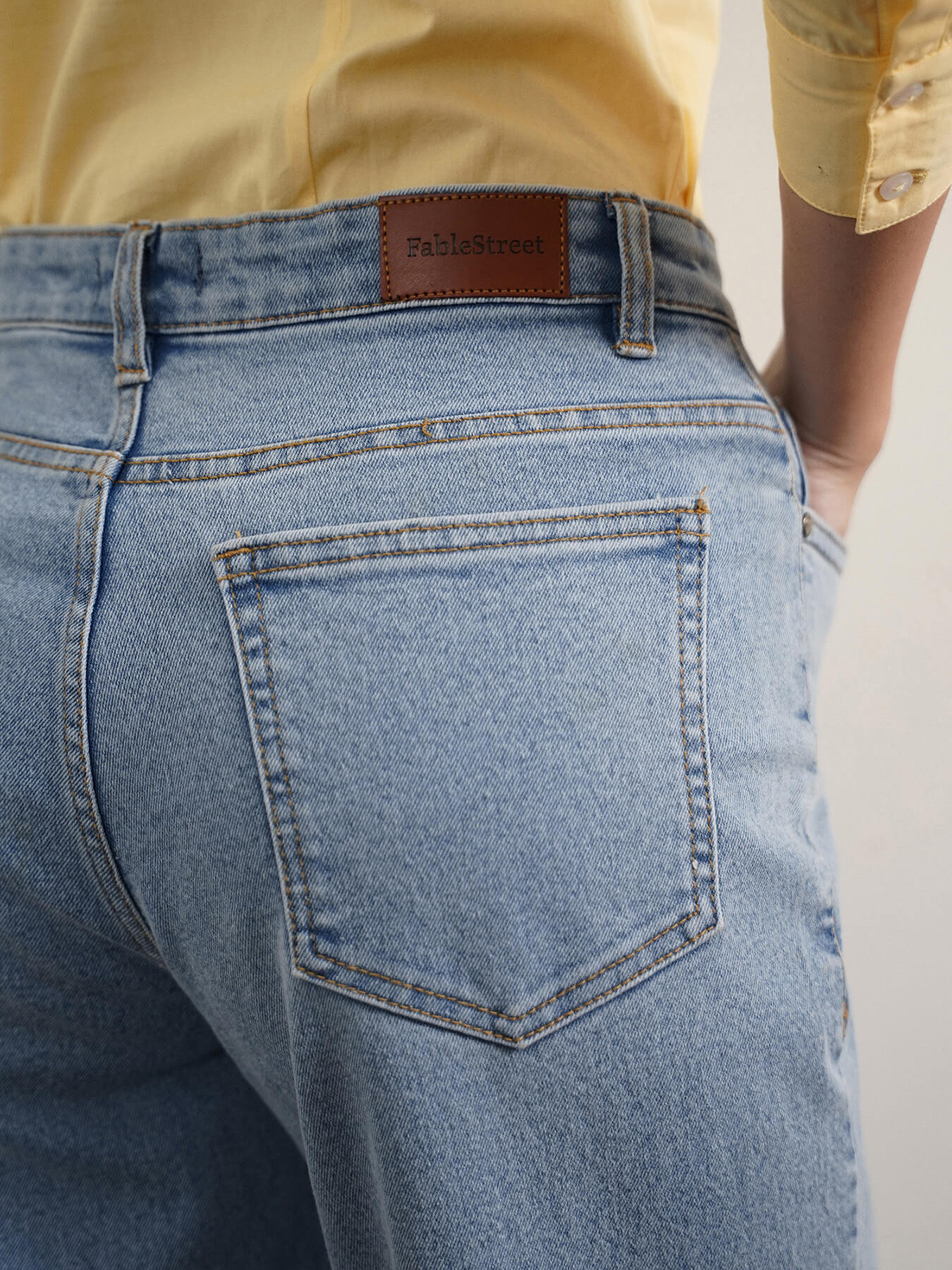 Wide Leg Jeans - Light Blue