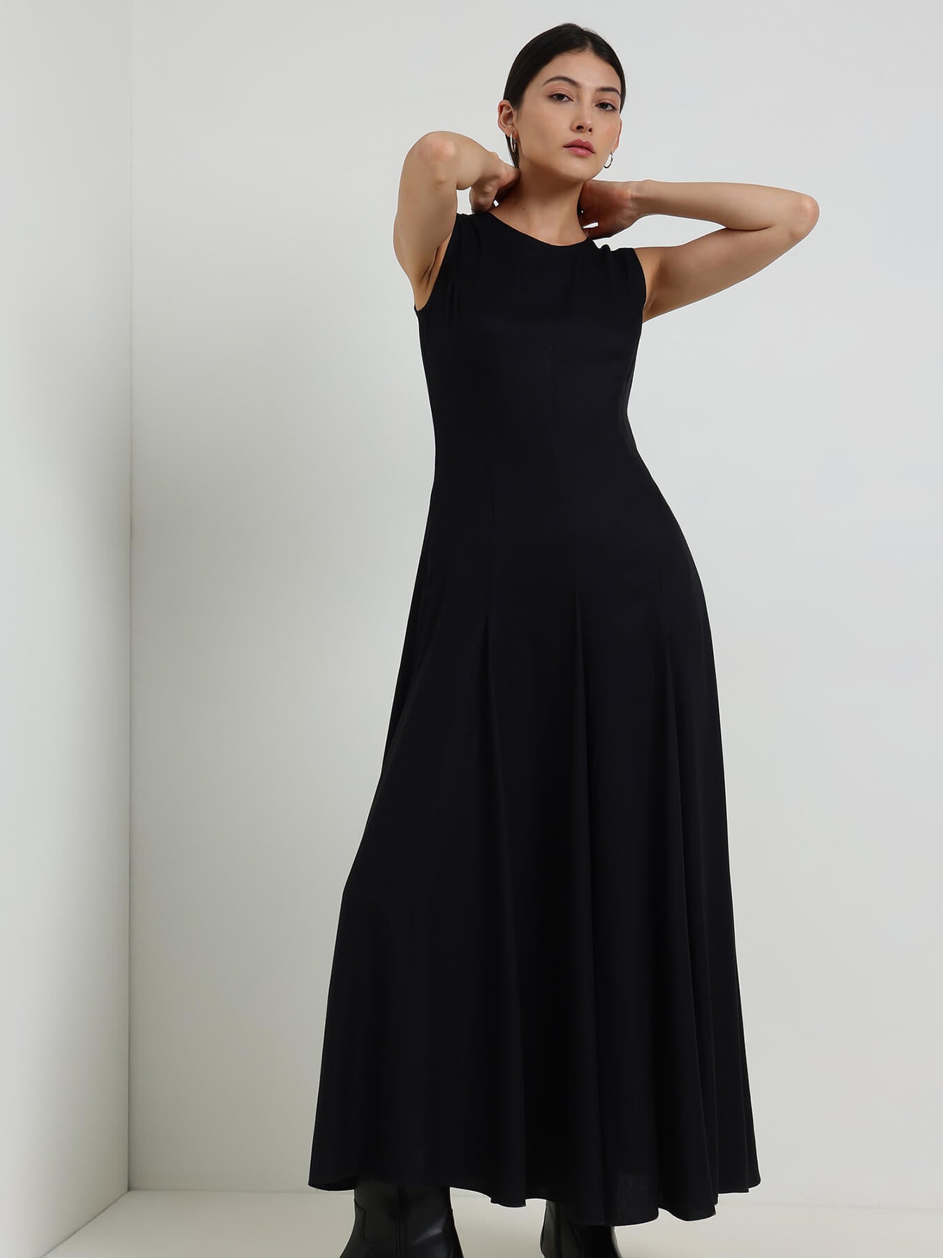 Fit & Flare Maxi Dress - Black