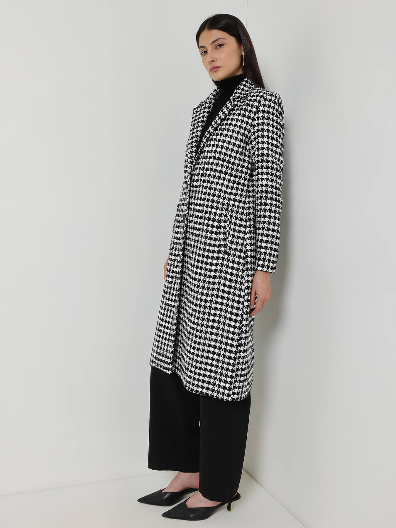 Single Breasted Tweed Long Overcoat - Black