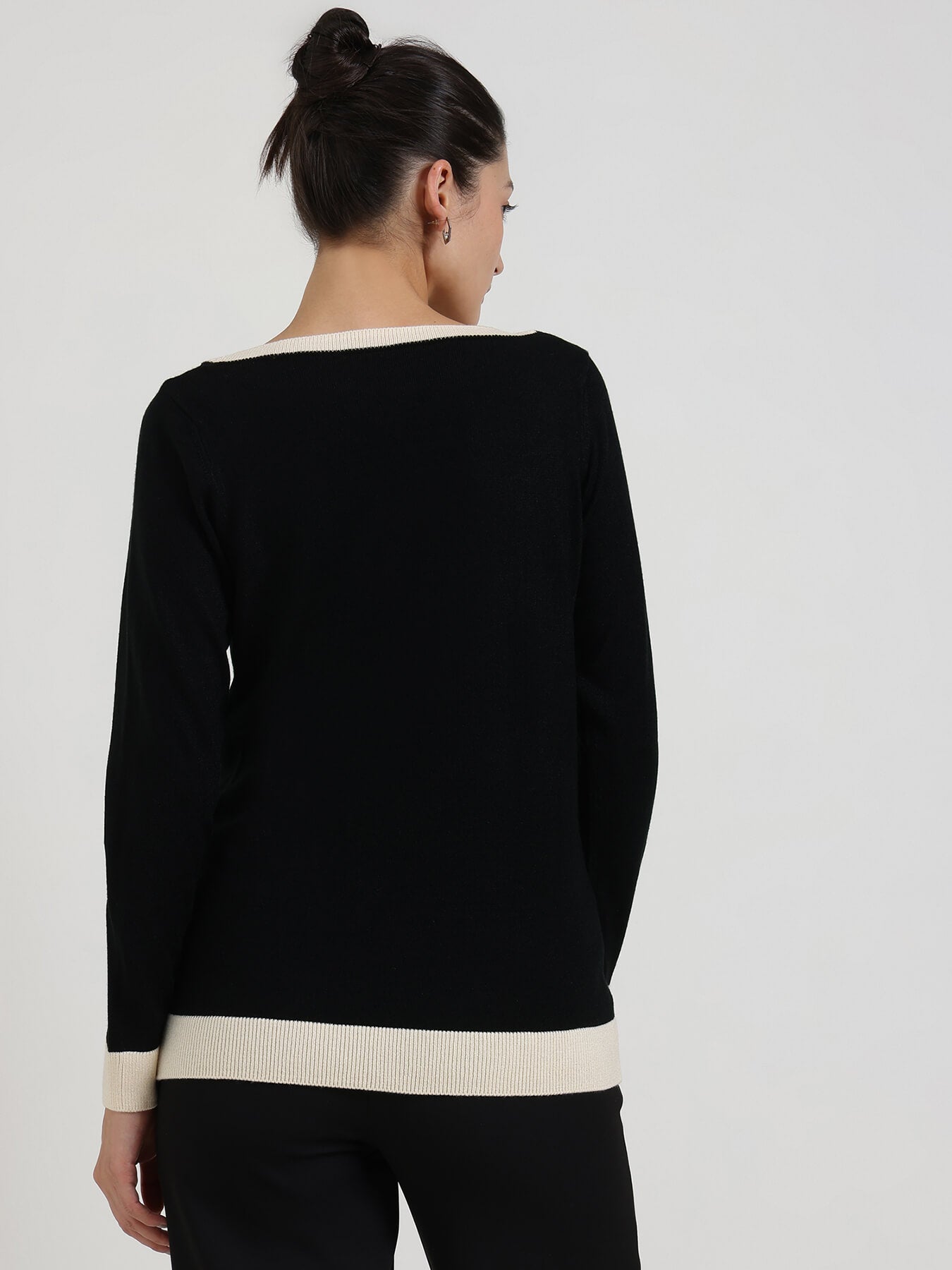LivSoft Boat Neck Sweater - Black