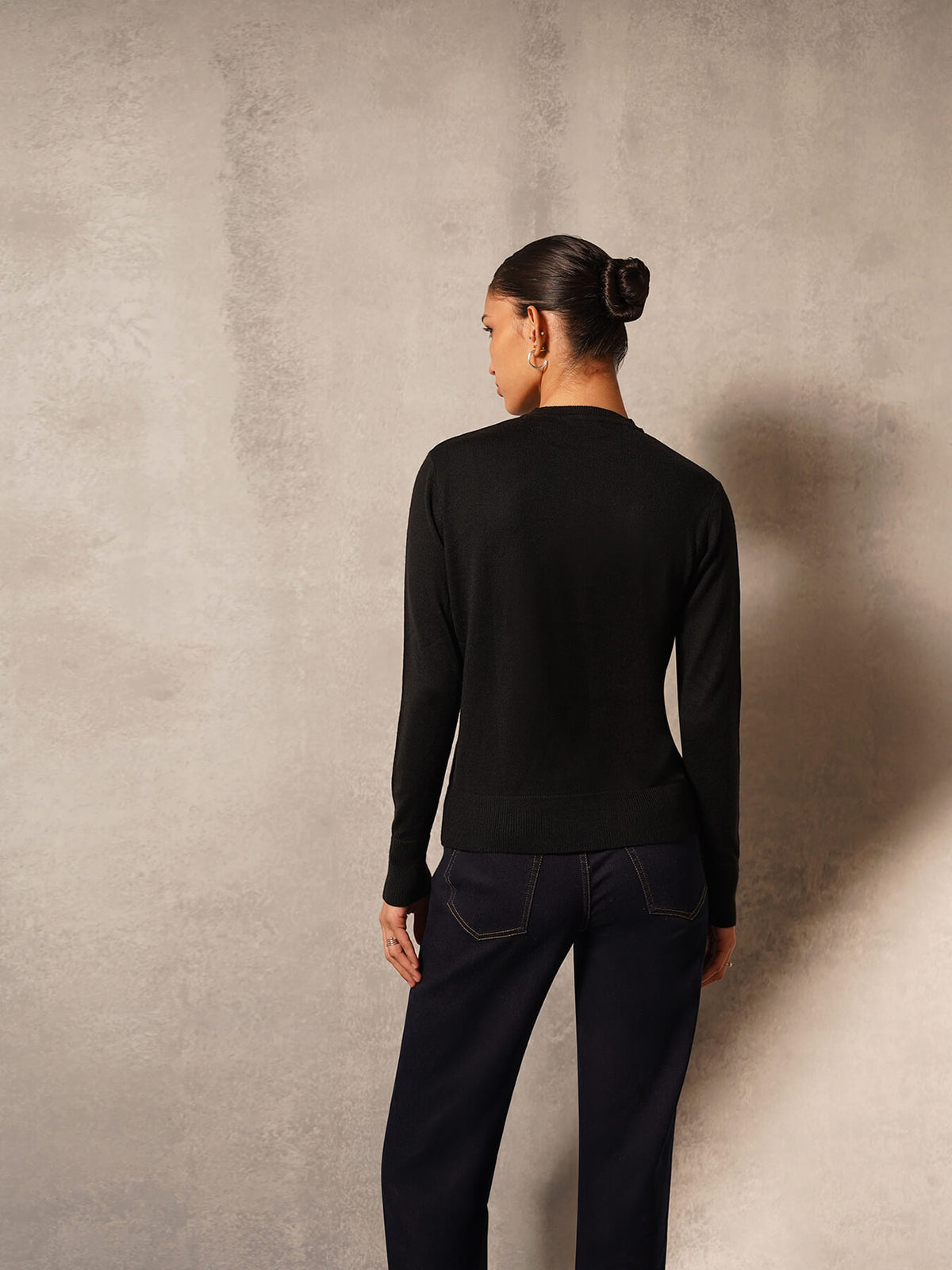 Livsoft Essential Crew Neck Sweater- Black