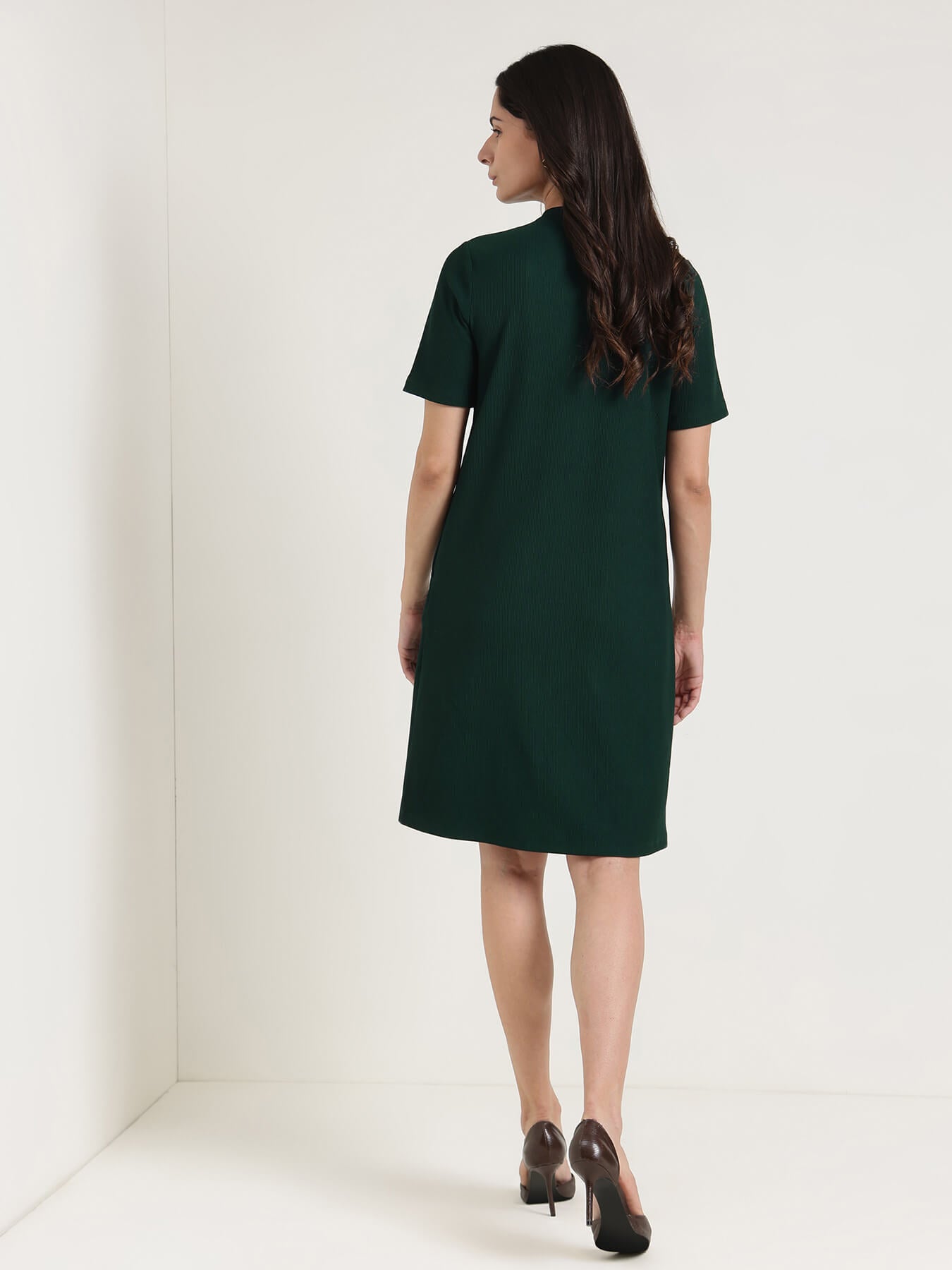 Round Neck Shift Dress - Green