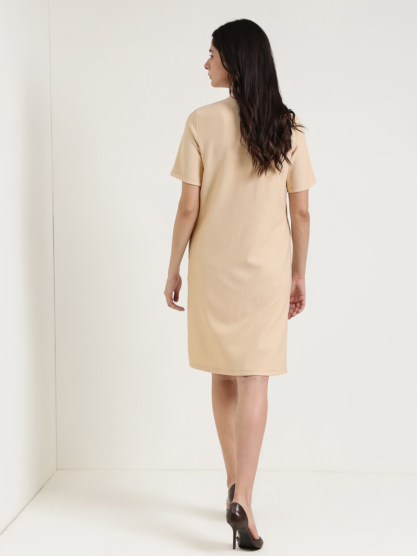 Round Neck Shift Dress - Off White