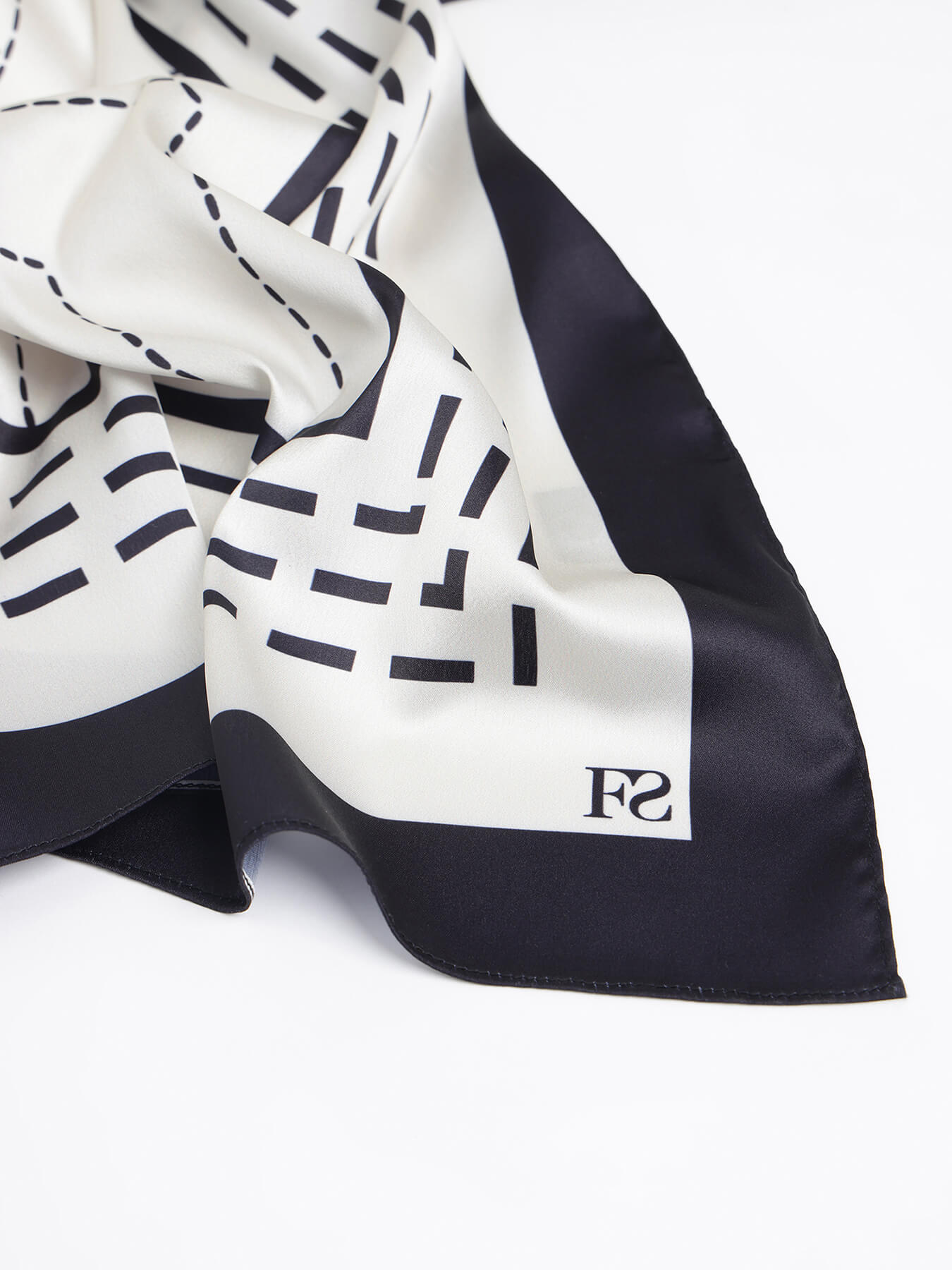 Satin Geometric Print Scarf - Off-White