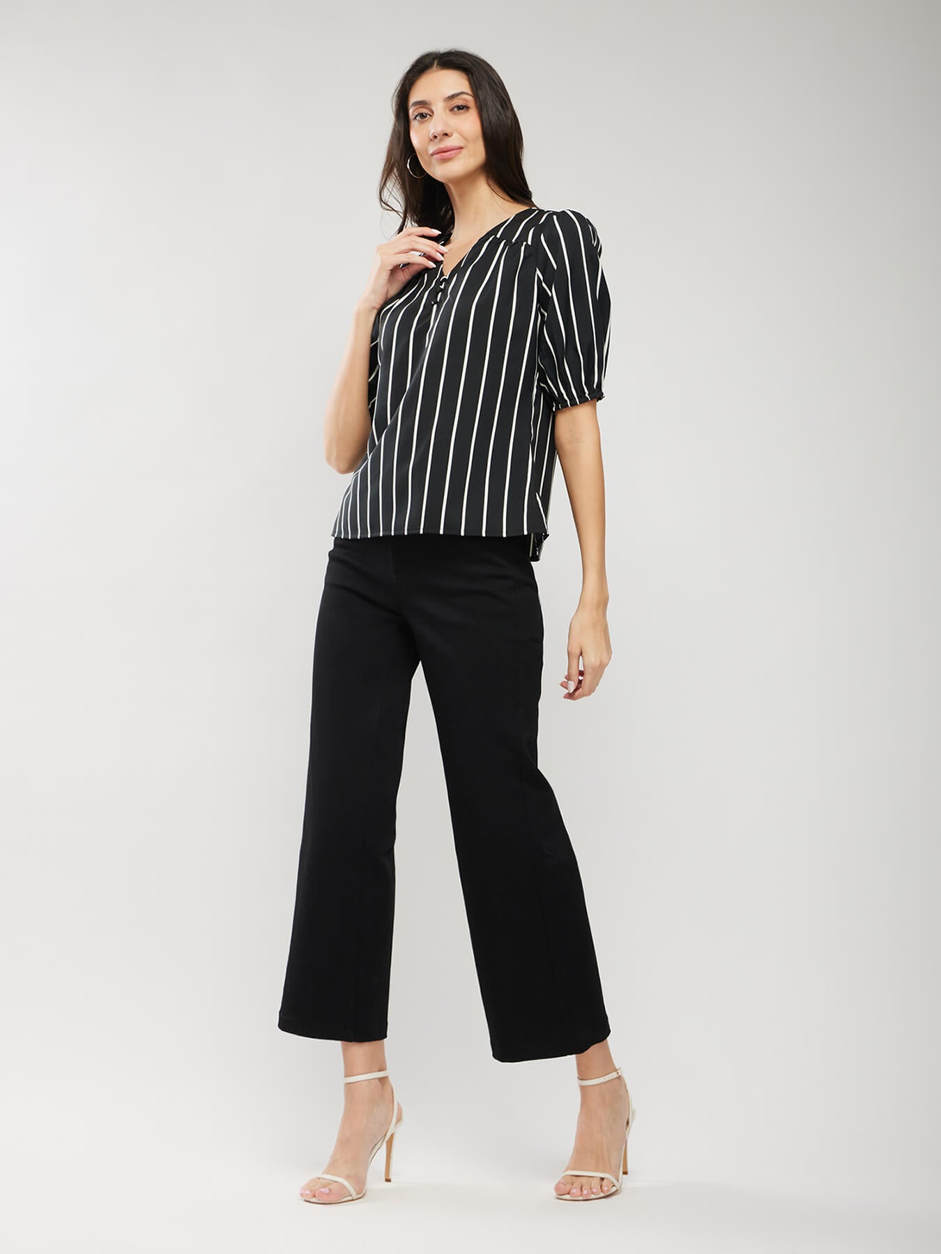 Puff Sleeves Striped Top - Black