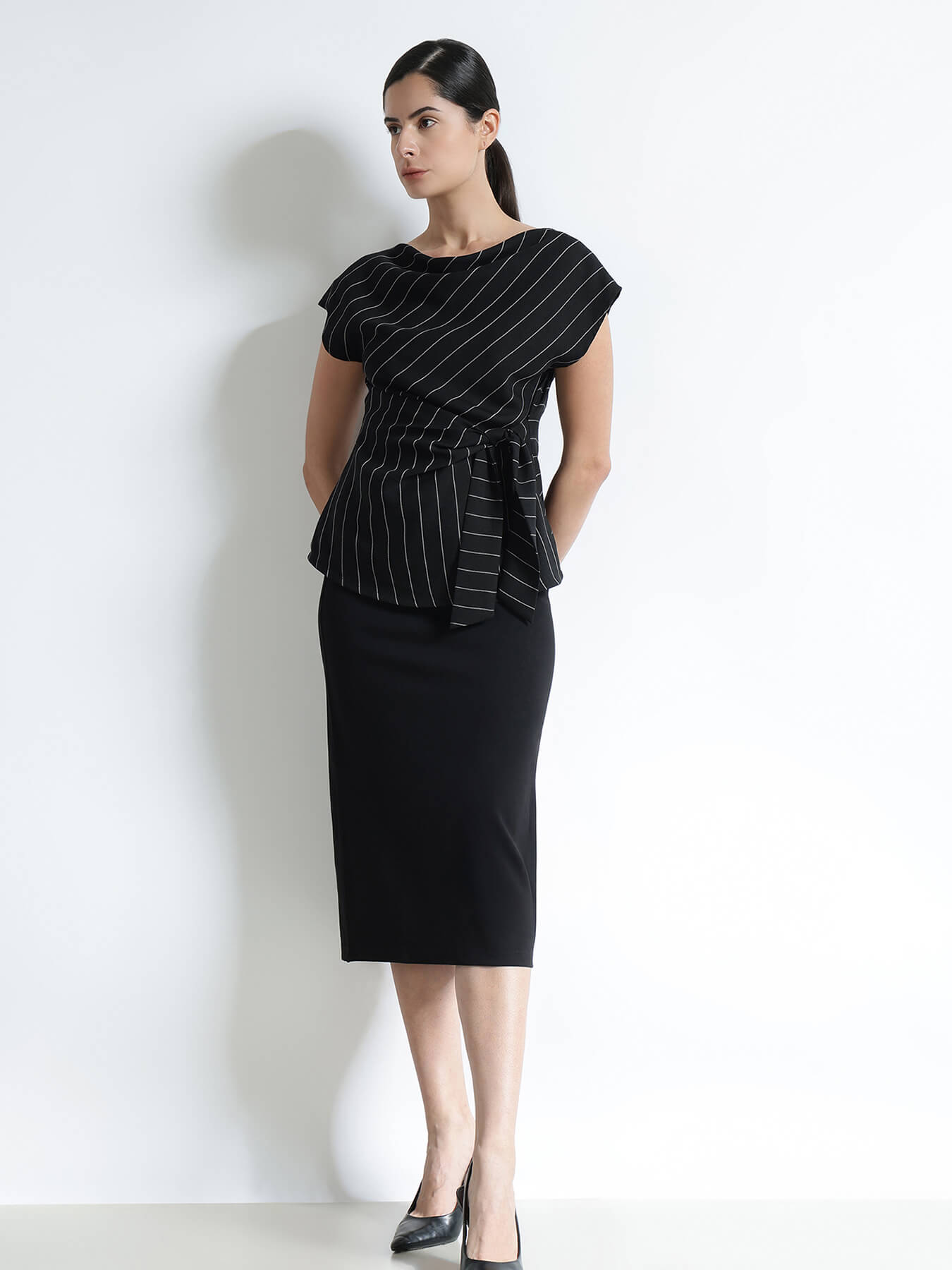 Striped Waist Tie-Up Top - Black