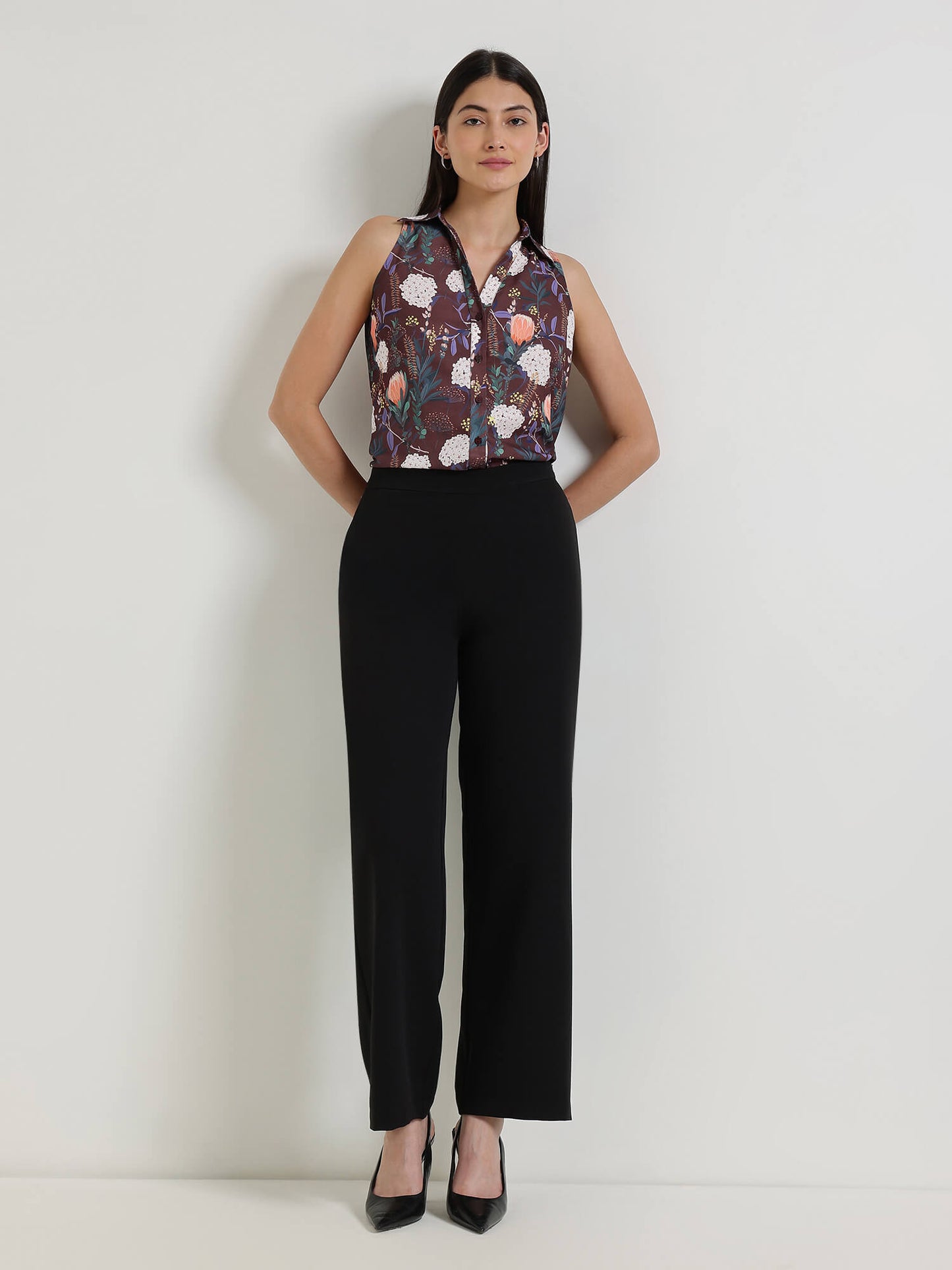 Floral V-Neck Shirt - Brown