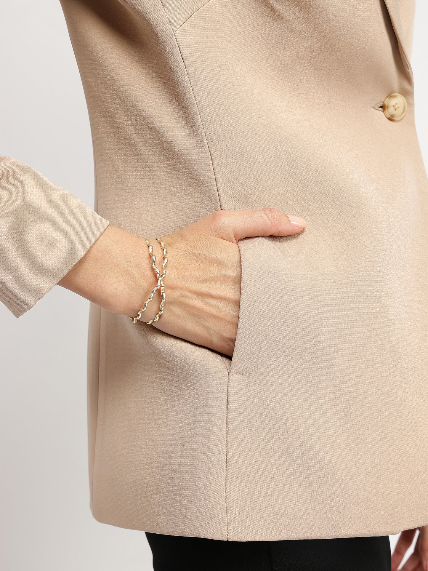 Single Breasted Blazer - Beige