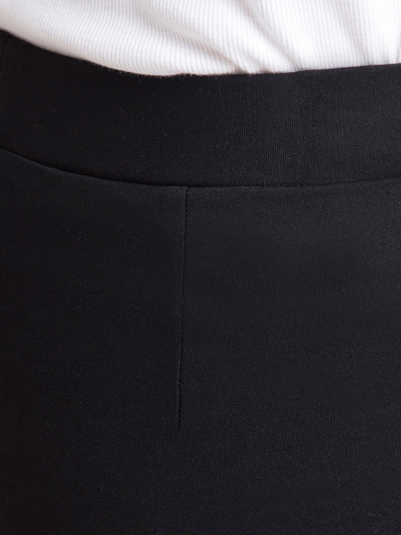 LivIn Straight Pants - Black