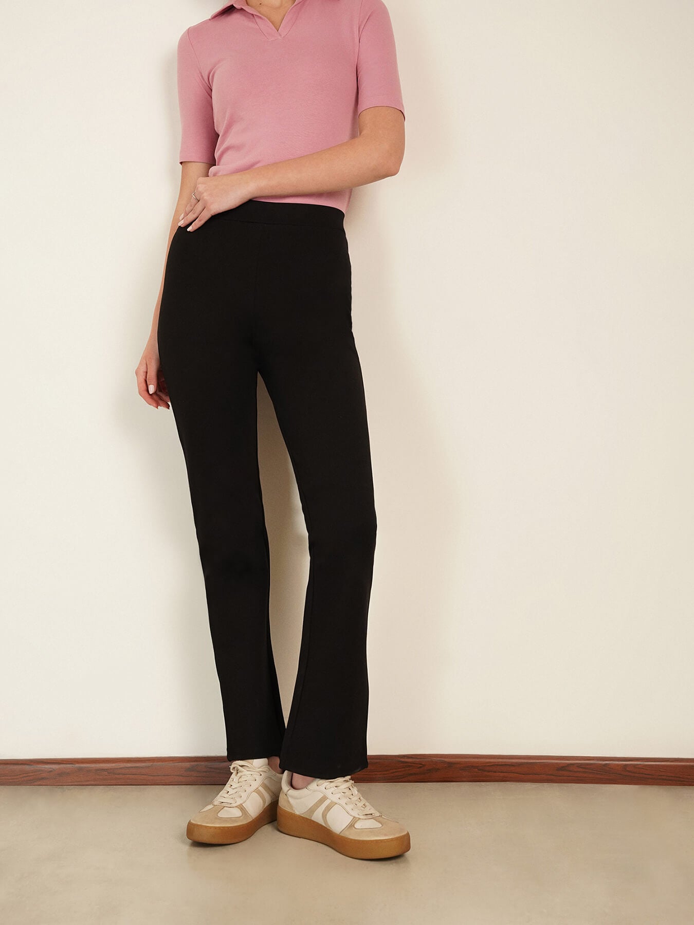 LivIn Bootcut Pants - Black