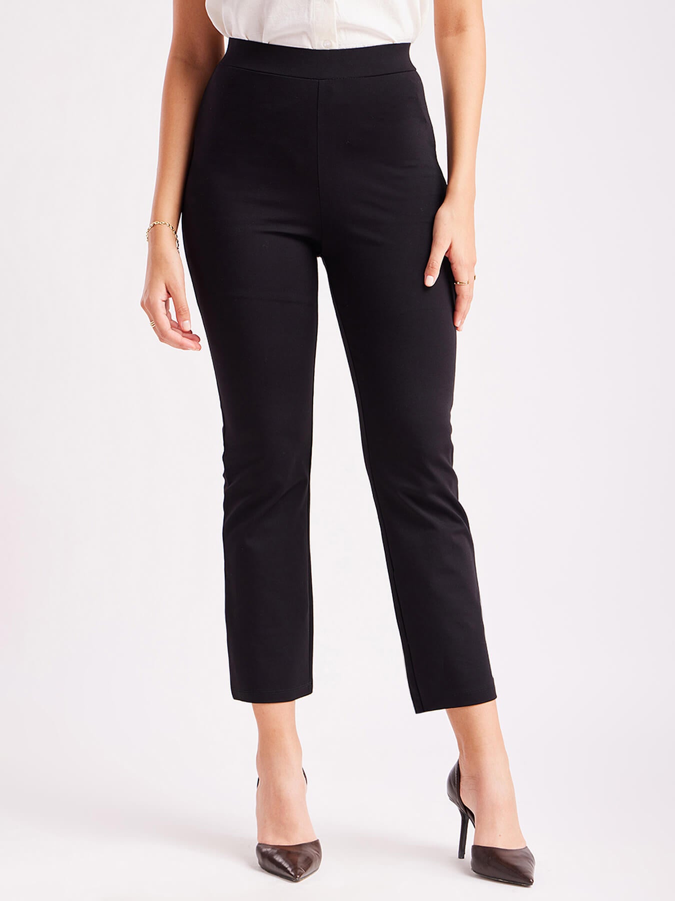 LivIn Air Bootcut Pants - Black