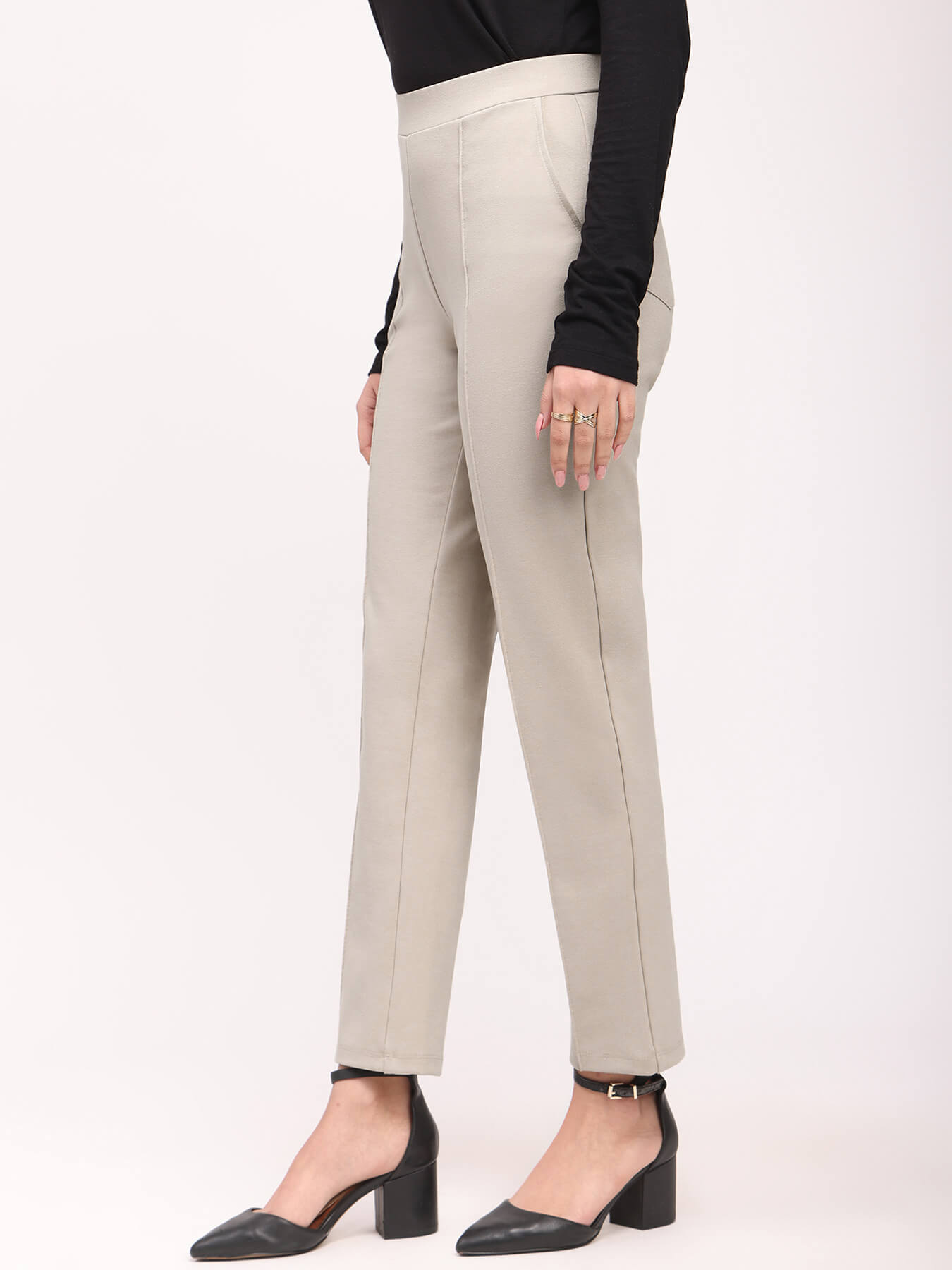 LivIn Straight Fit Pants - Ecru
