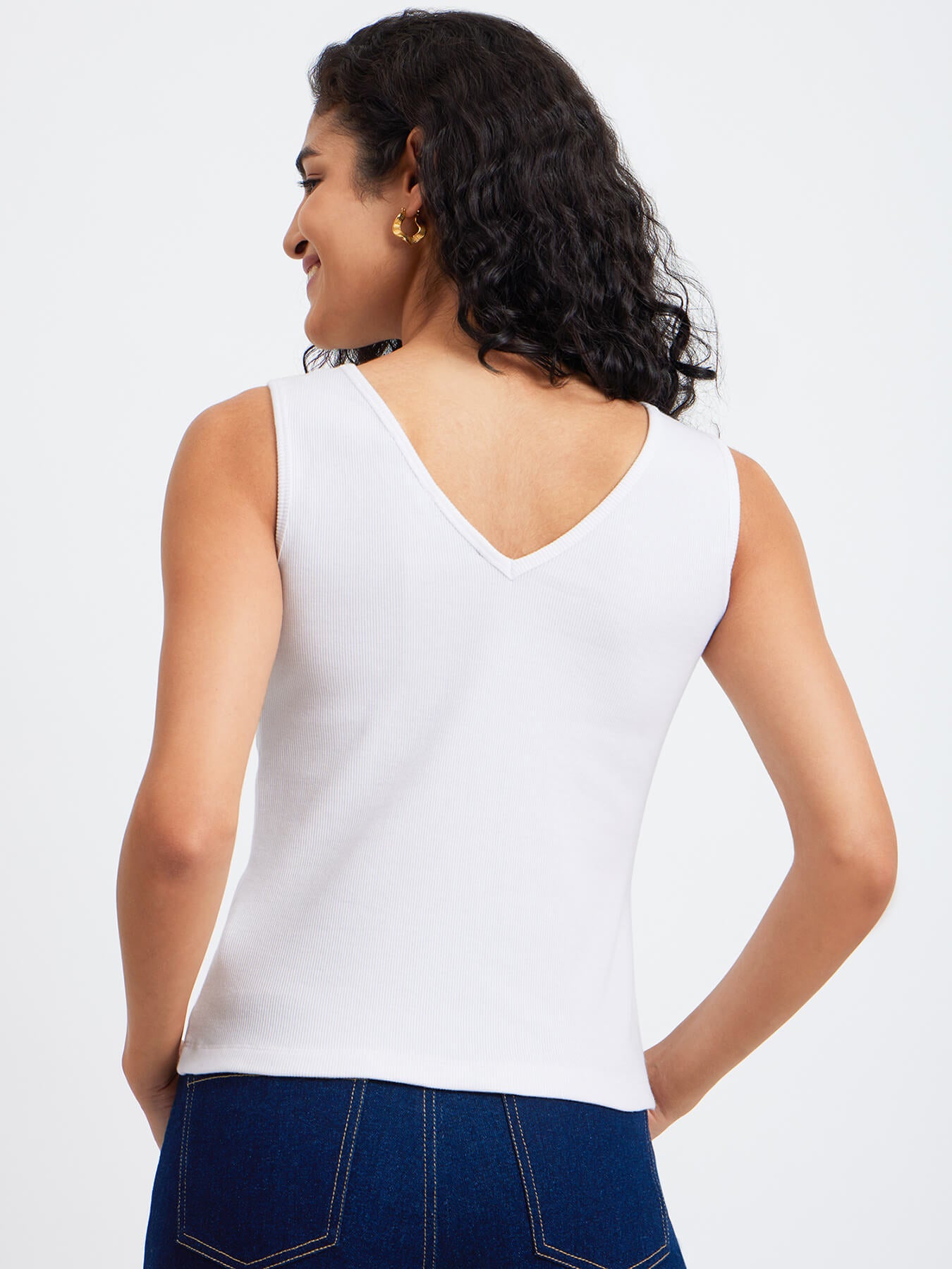 Stretchable V-Knitted Tee - White