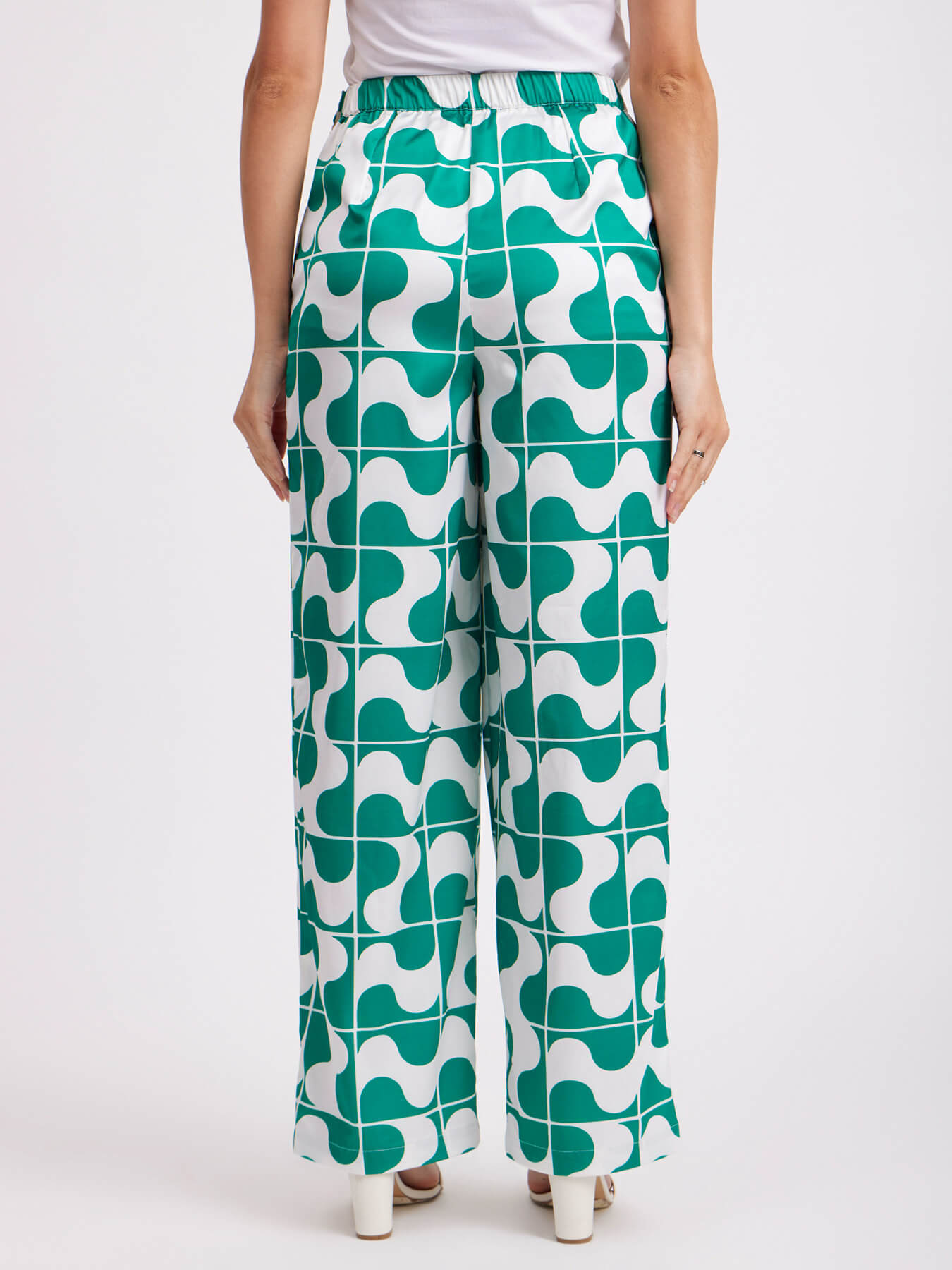 Satin Abstract Print Trouser - Green And Beige