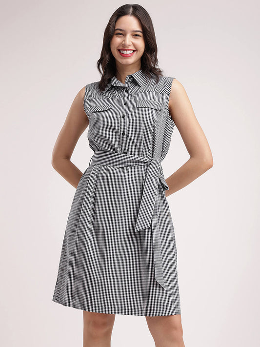 Collared Check Tie Up Dress - Black and White