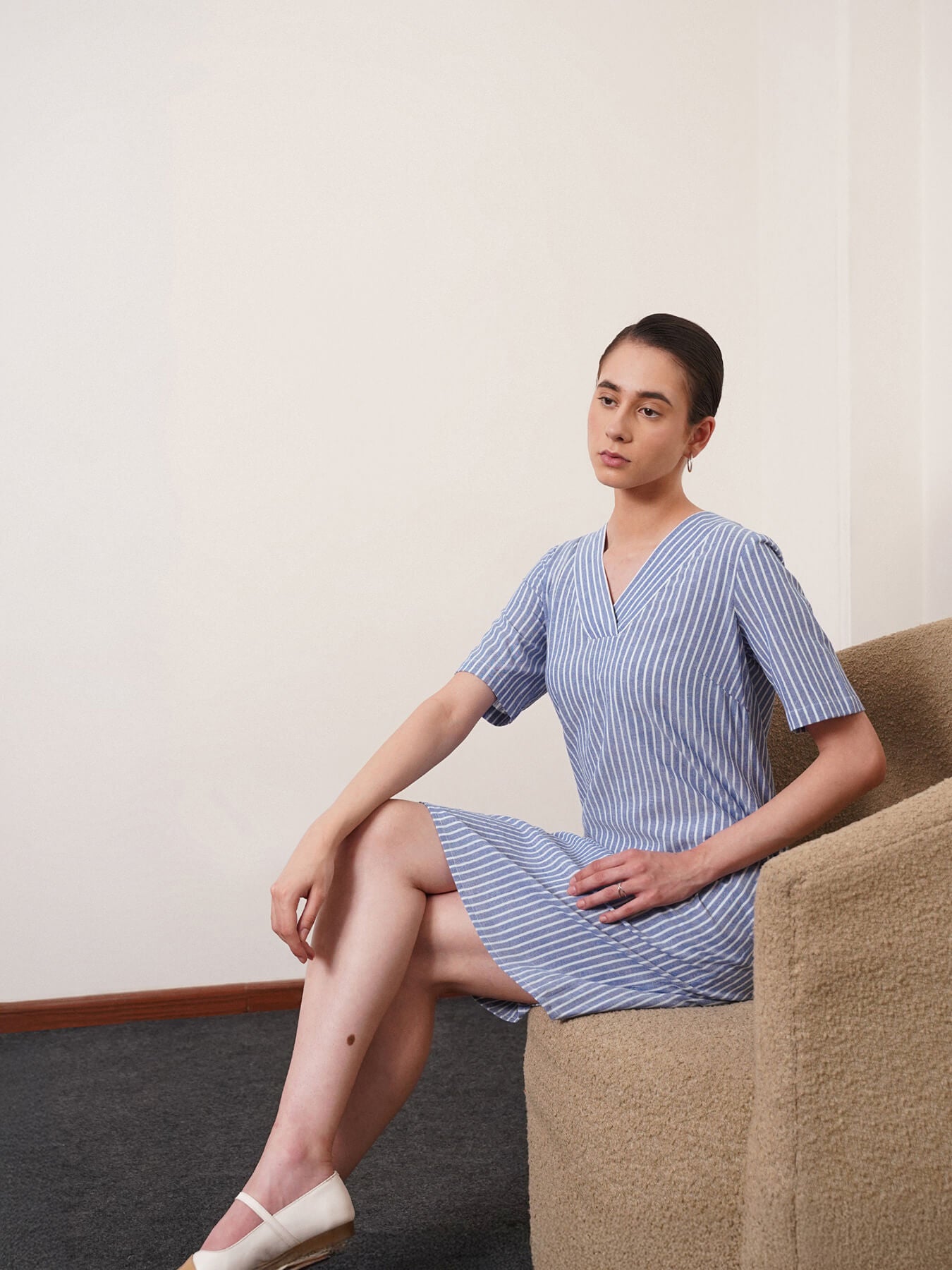 Linen Striped V Neck Shift Dress - Blue and White