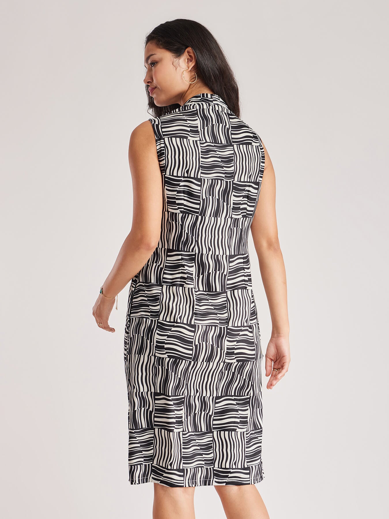 Geometric Sleeveless Dress - Black And Off White