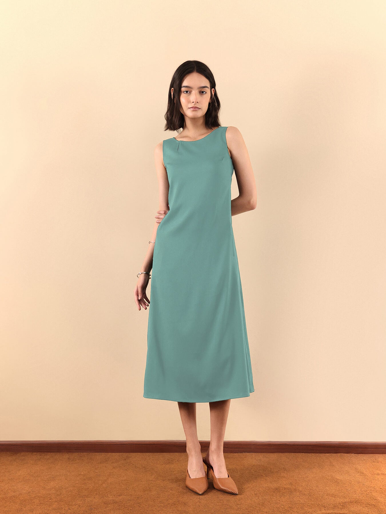 Round Neck Midi Dress - Green