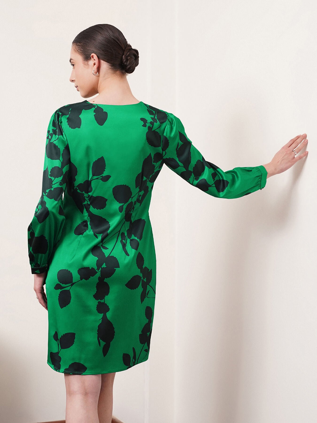 Satin Floral Print Shift Dress - Green And Black