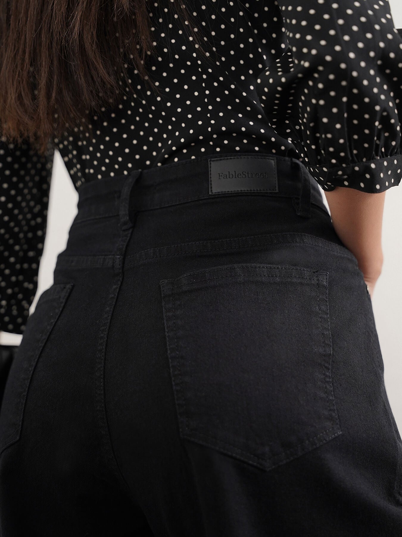 Mom Fit Jeans - Black