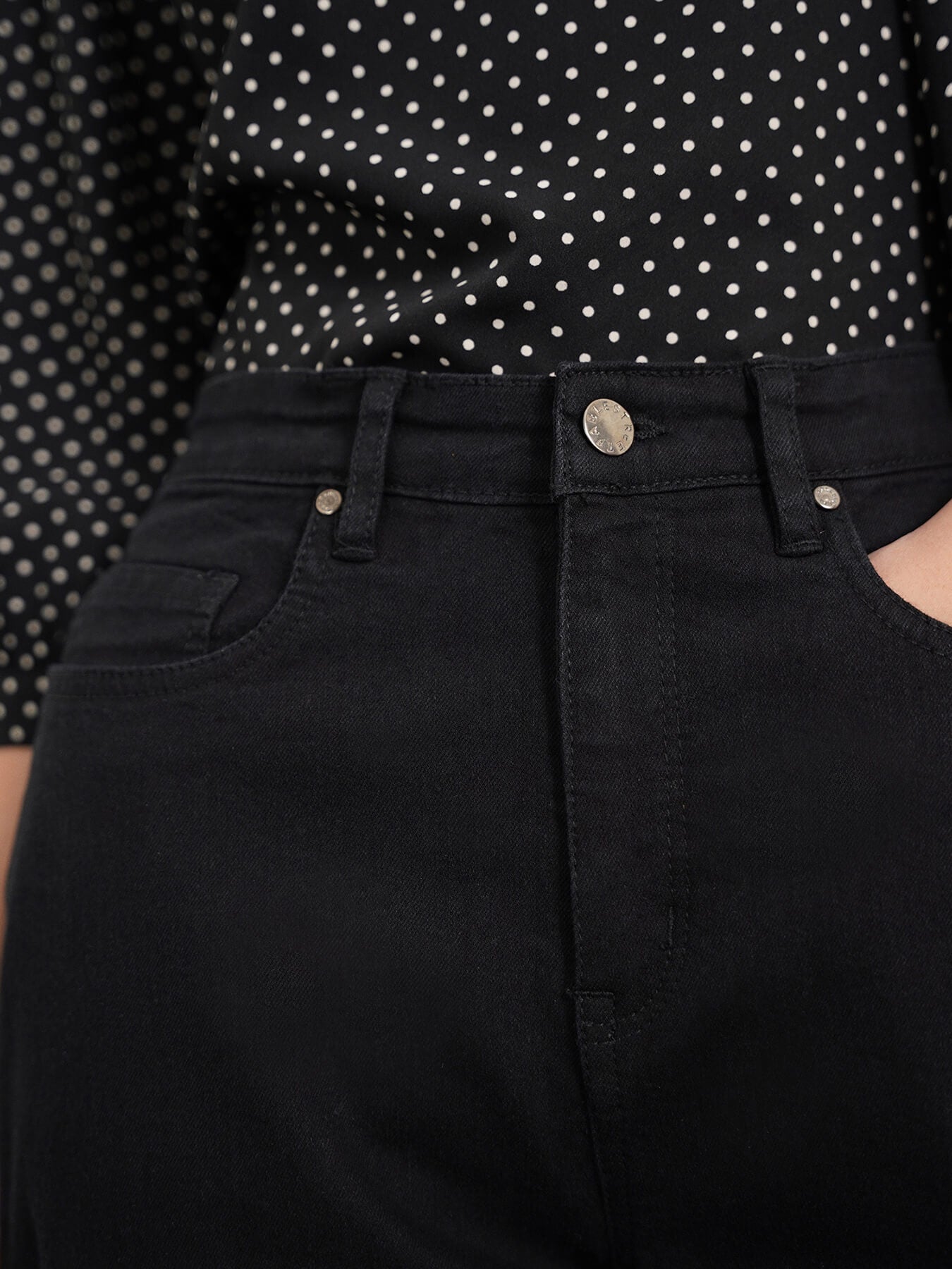 Mom Fit Jeans - Black