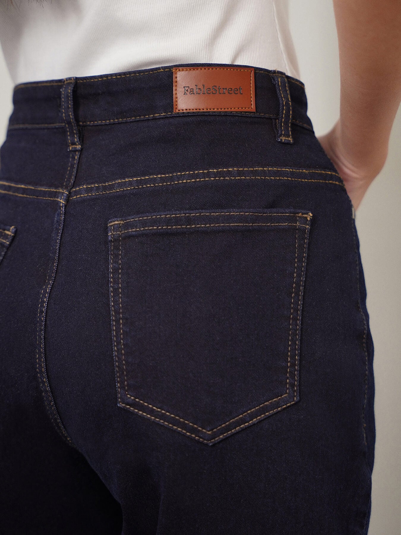 Mom Fit Jeans - Navy Blue