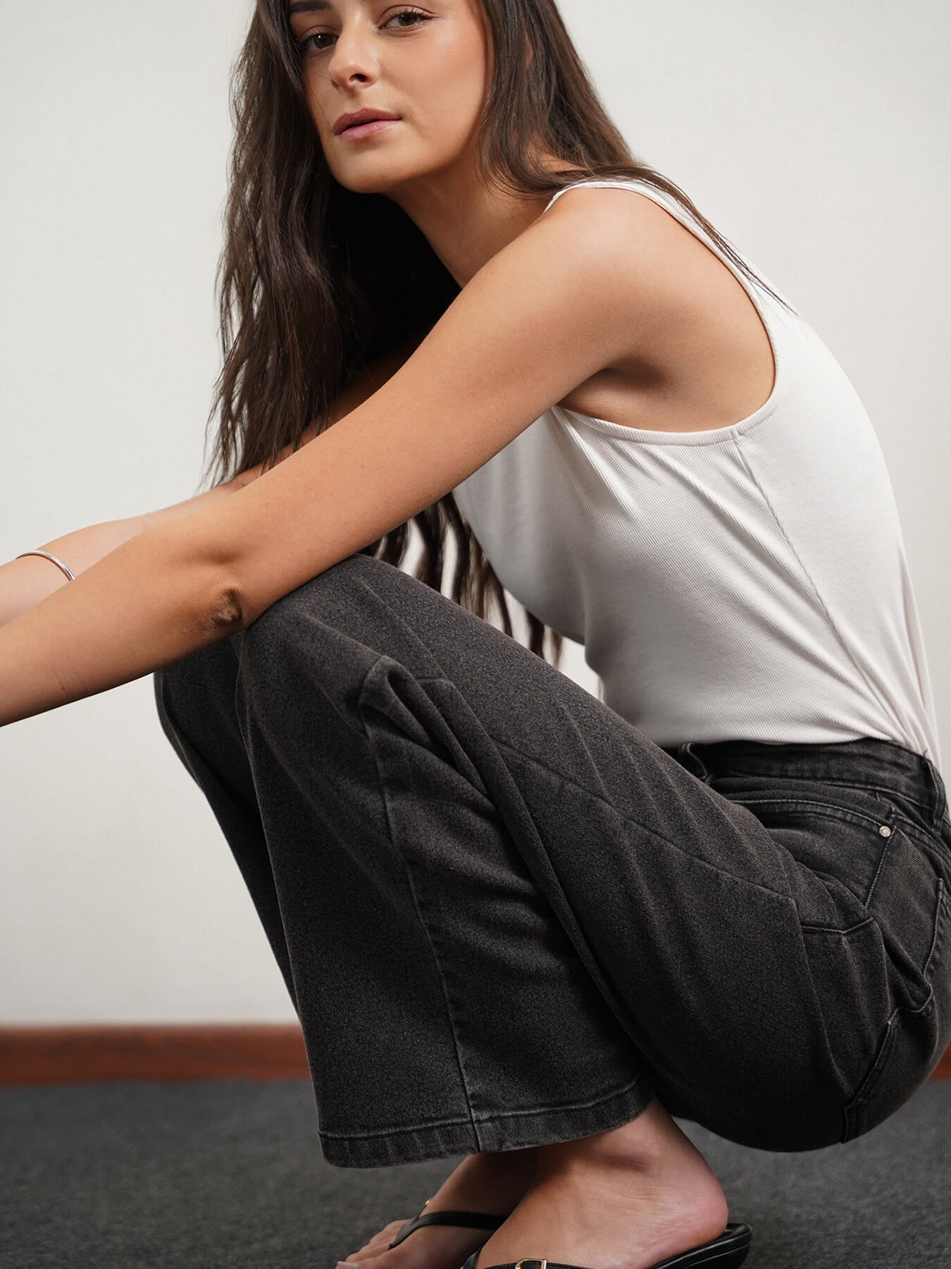Wide Leg Jeans - Dark Grey