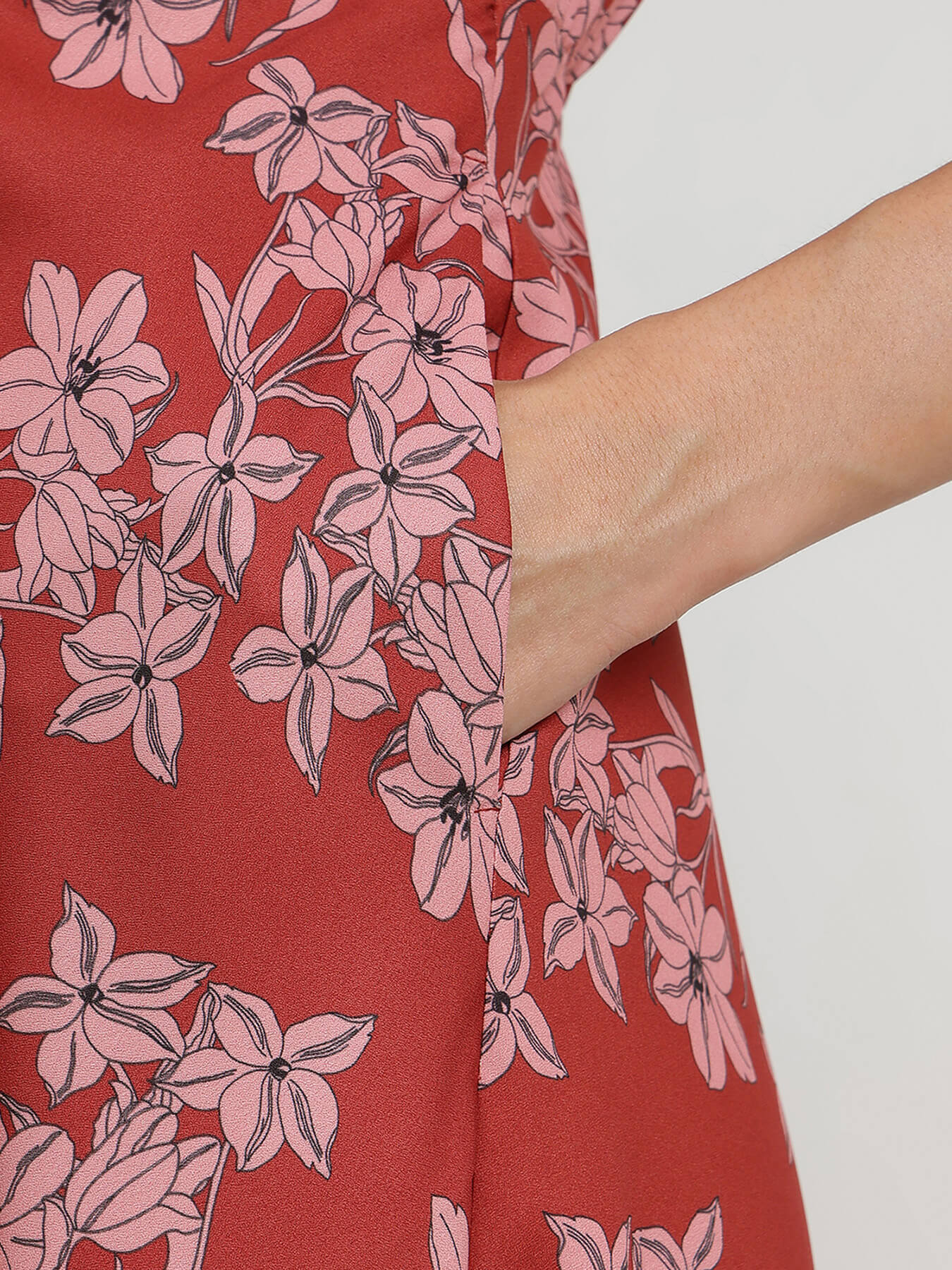 Floral Fit & Flare Maxi Dress - Red