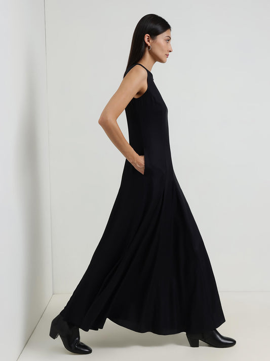 Fit & Flare Maxi Dress - Black