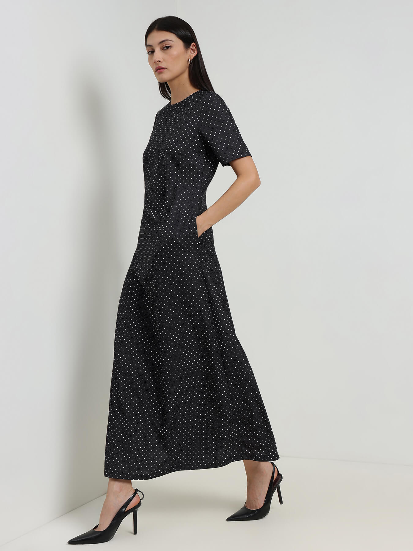 Polka Dot A-Line Maxi dress - Black