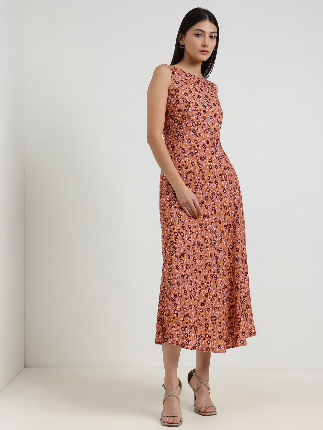 Floral Fit & Flare Maxi Dress - Brown