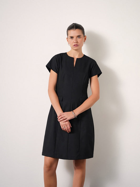 Round Neck A-line Dress - Black