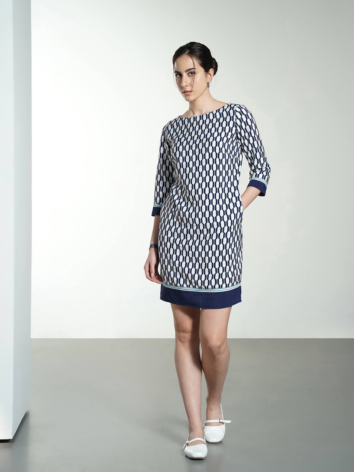 Round Neck Shift Dress - Navy