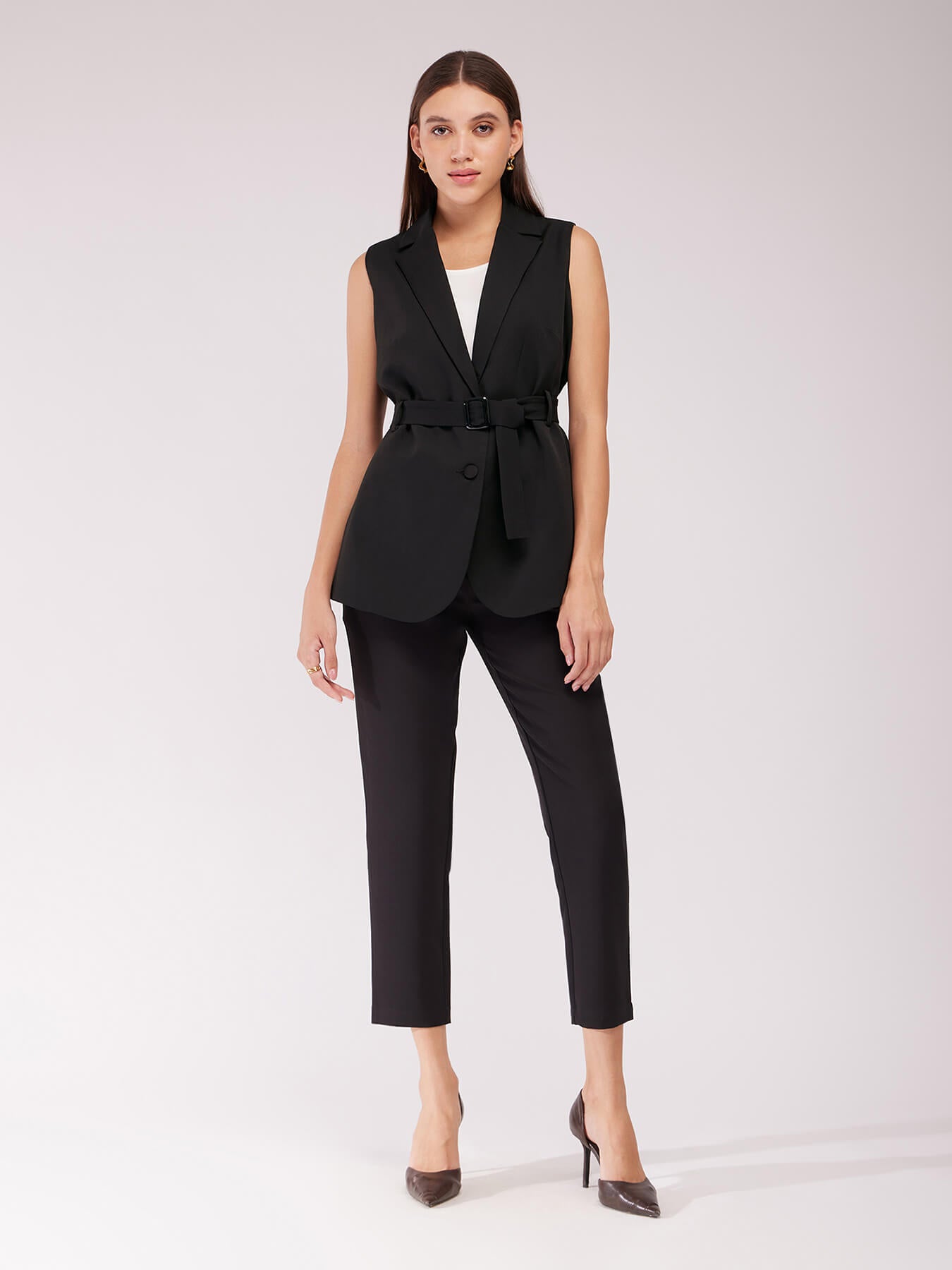 Single Breasted Sleeveless Blazer - Black