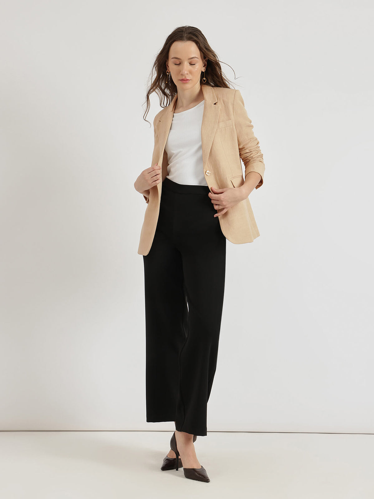 Linen Single Breasted Blazer - Beige