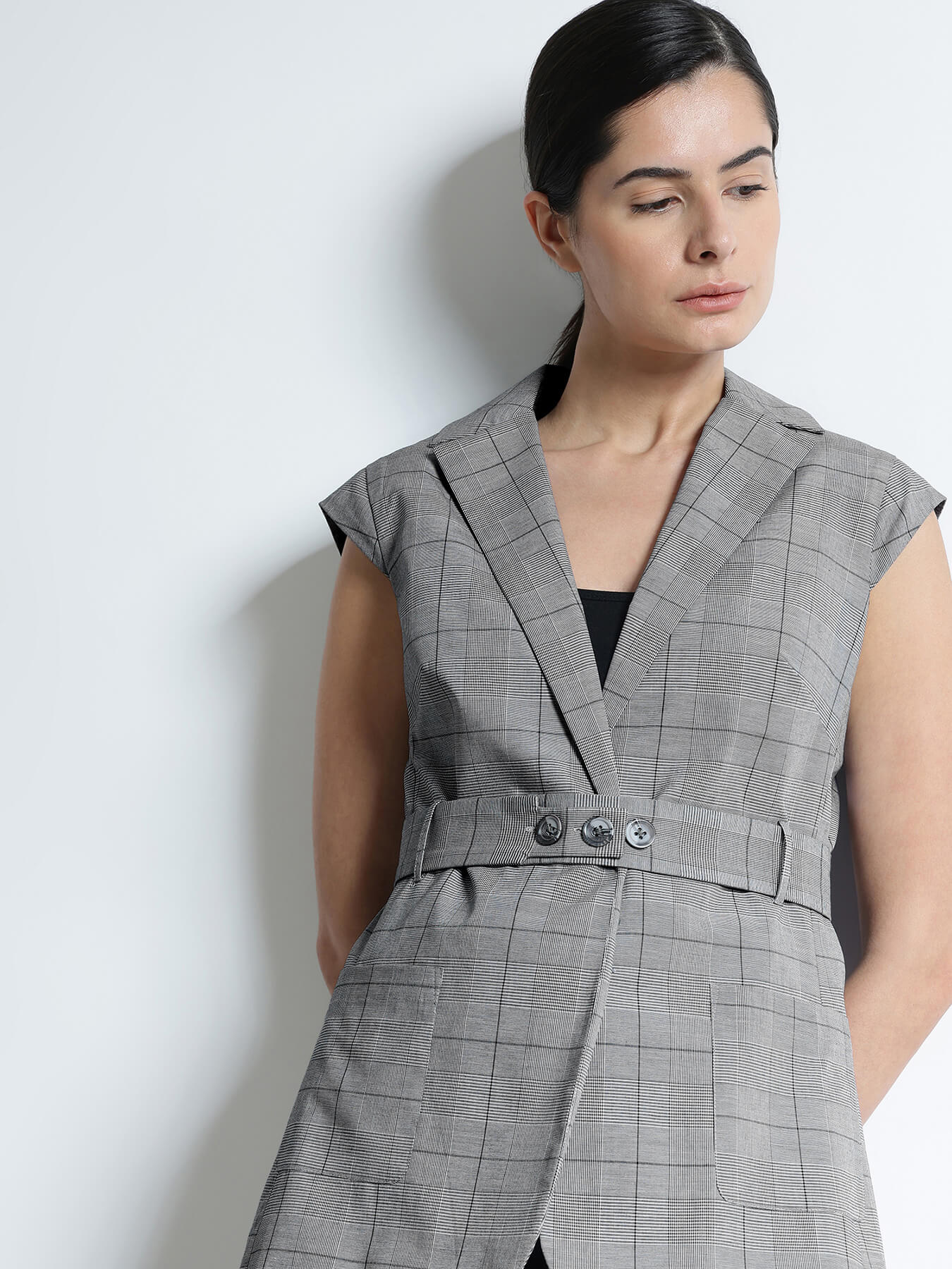Notched Lapel Collar Vest Top - Black