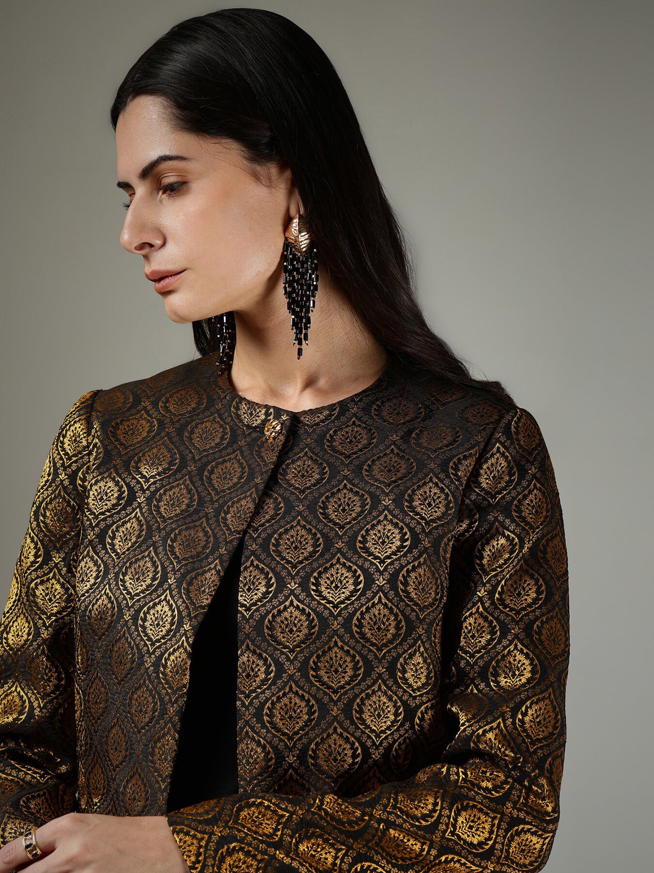 Brocade Round Neck Jacket - Black