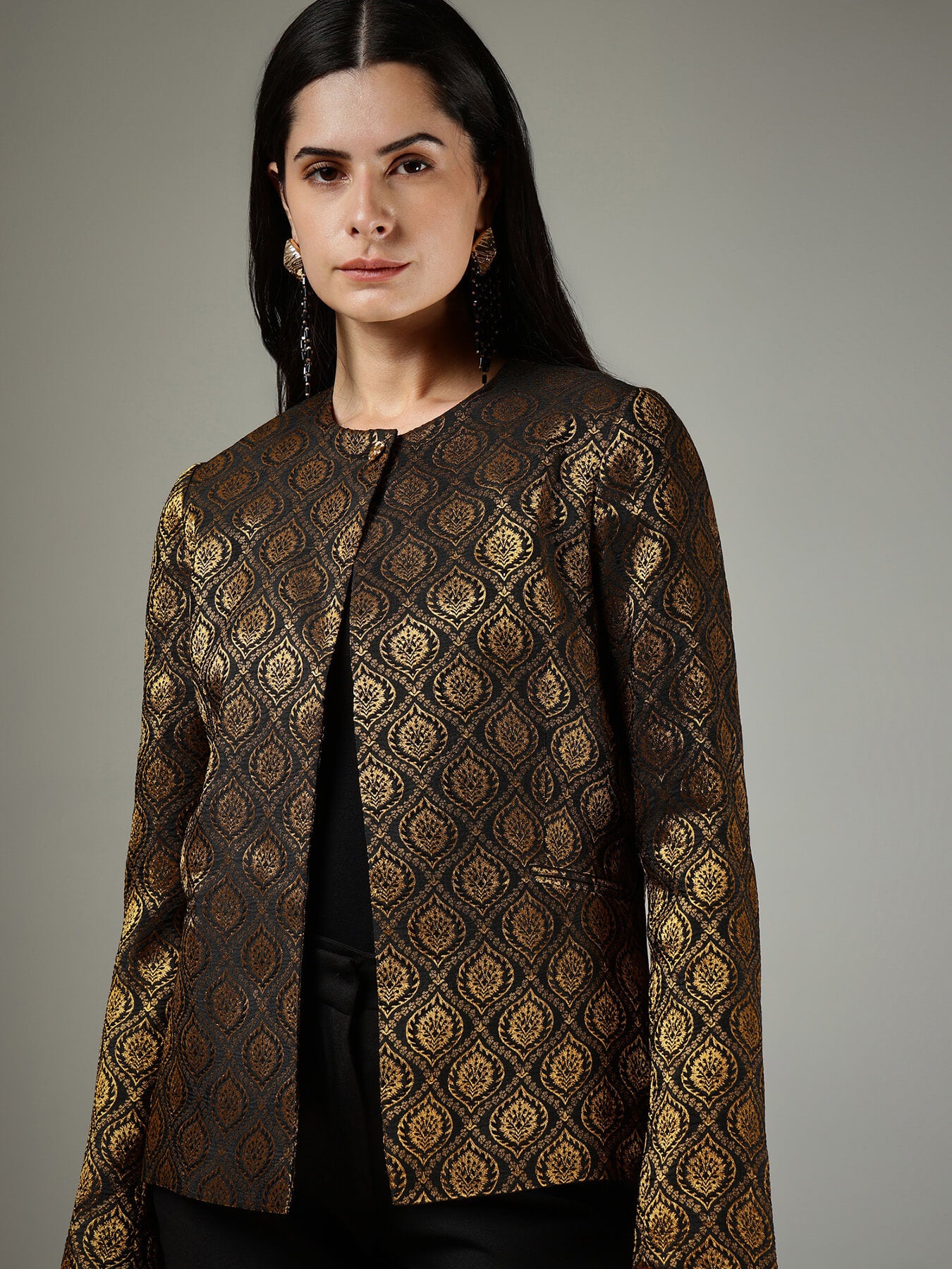 Brocade Round Neck Jacket - Black