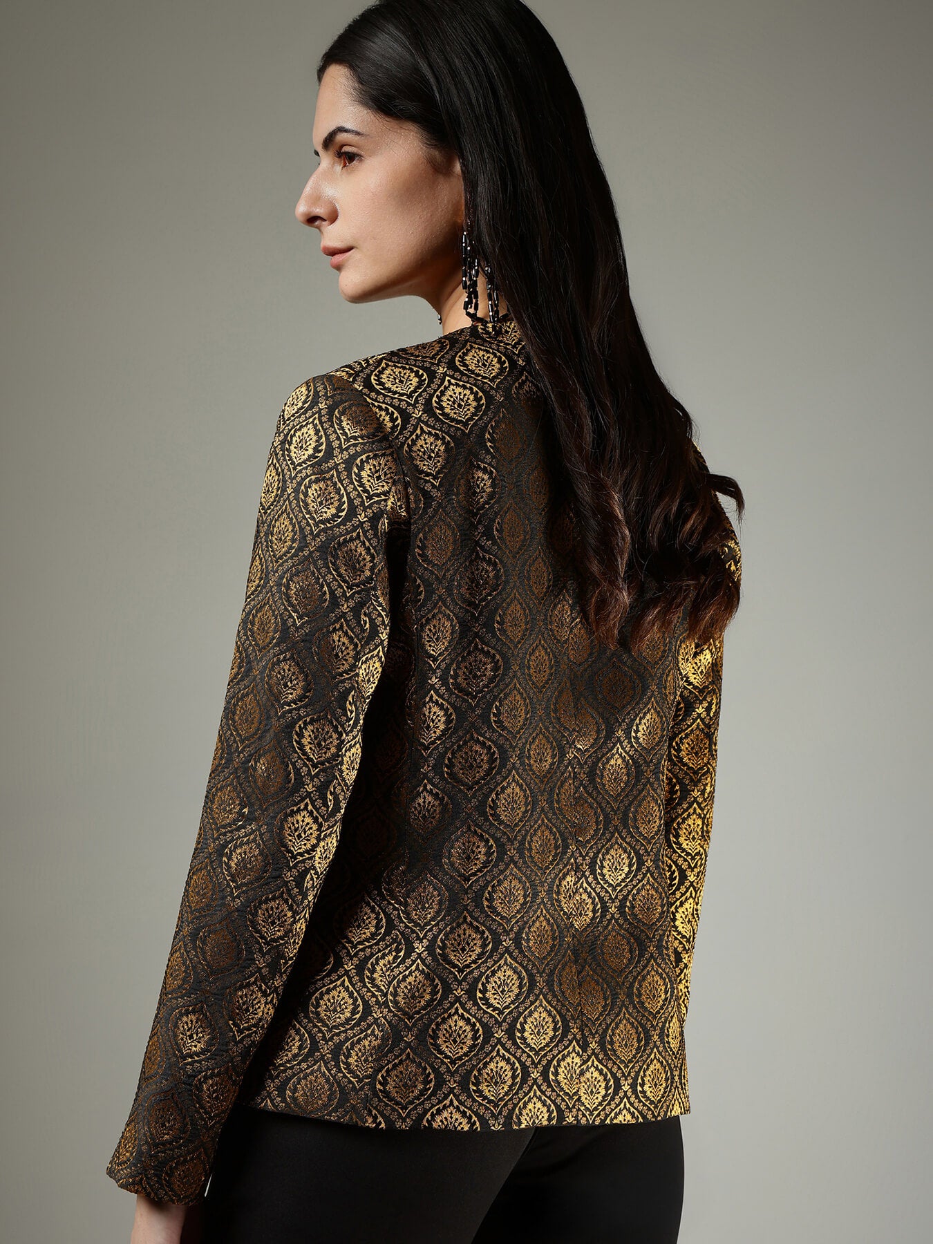 Brocade Round Neck Jacket - Black
