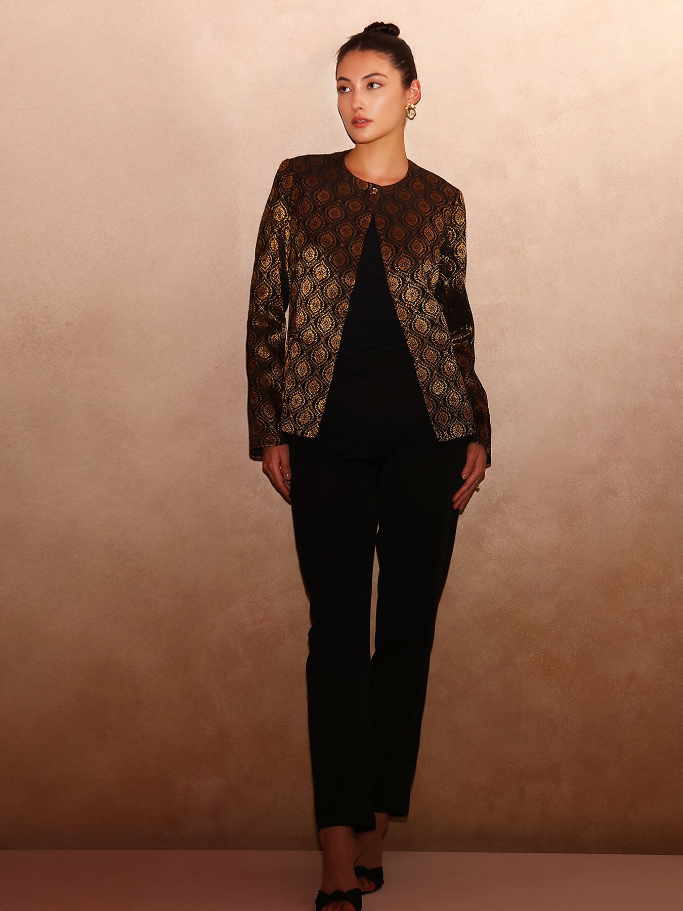 Brocade Round Neck Jacket - Black