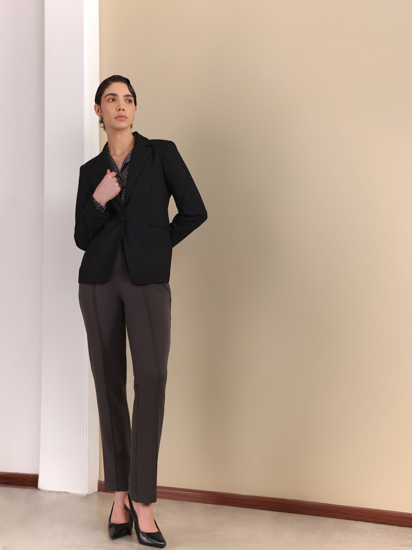 Single Breasted Blazer - Black