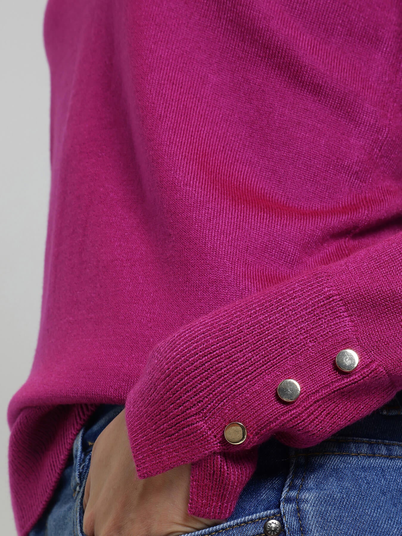 LivSoft V-Neck Sweater - Magenta
