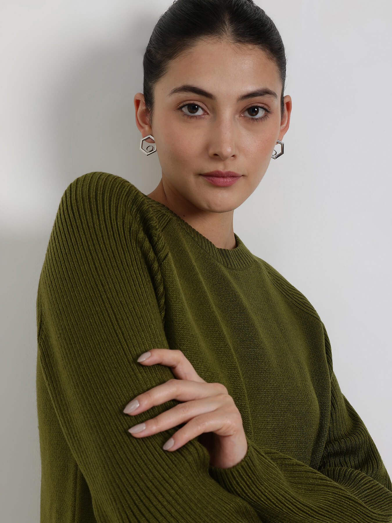 LivSoft Round Neck Pullover - Olive