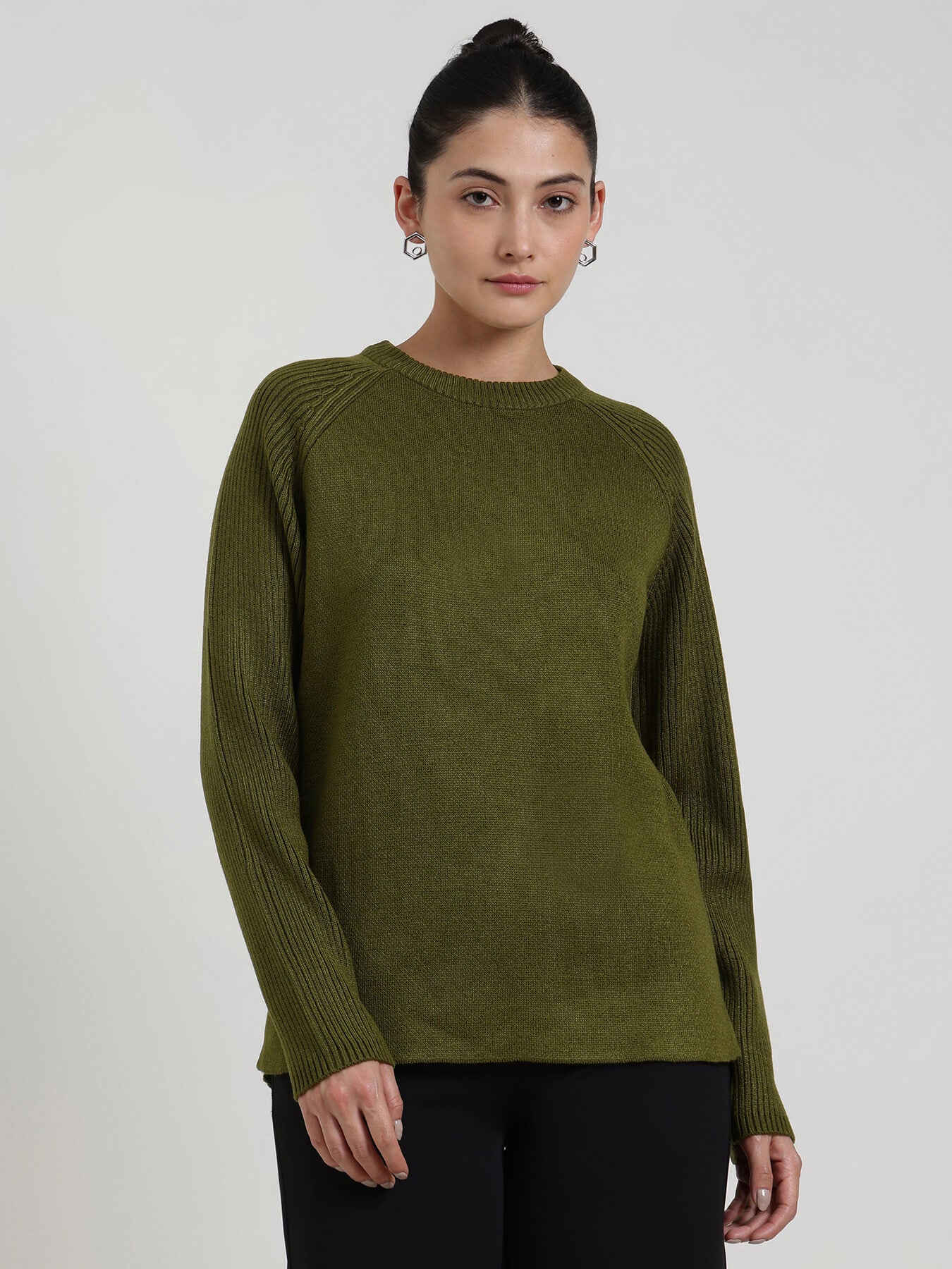 LivSoft Round Neck Pullover - Olive