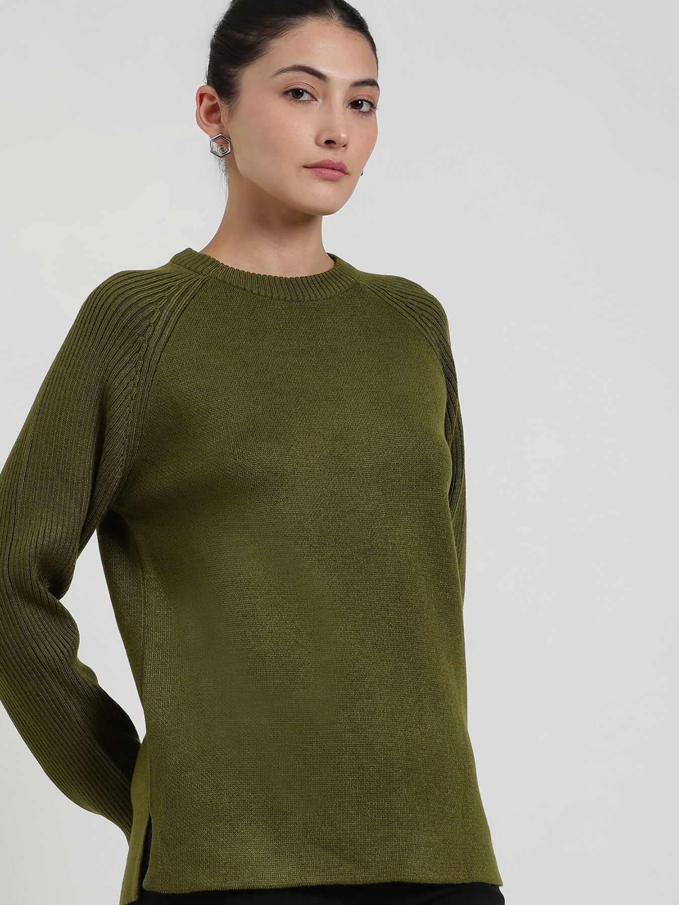 LivSoft Round Neck Pullover - Olive