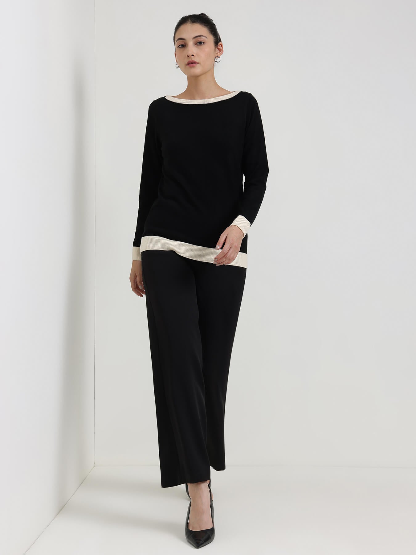 LivSoft Boat Neck Sweater - Black