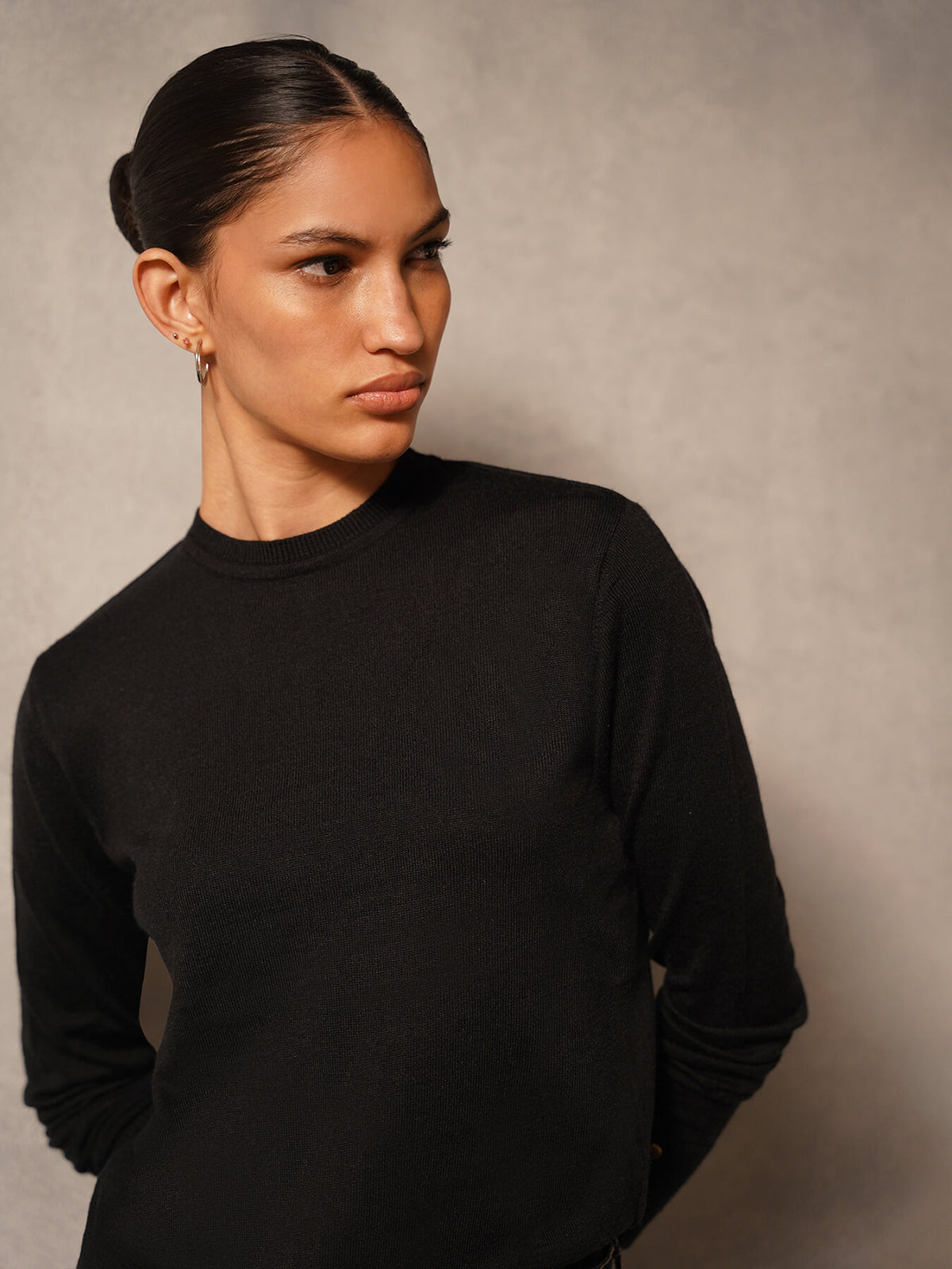 Livsoft Essential Crew Neck Sweater- Black