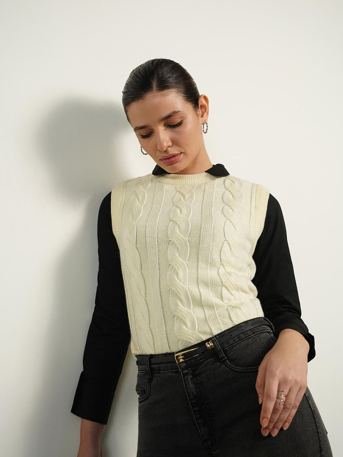 Ultra Livsoft Cable Knit Vest - White